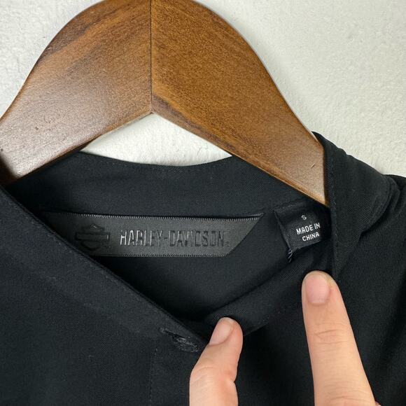 Harley-Davidson NWT Women's Stretch Rayon Short Sleeve Logo Popover Shirt - Picture 9 of 11